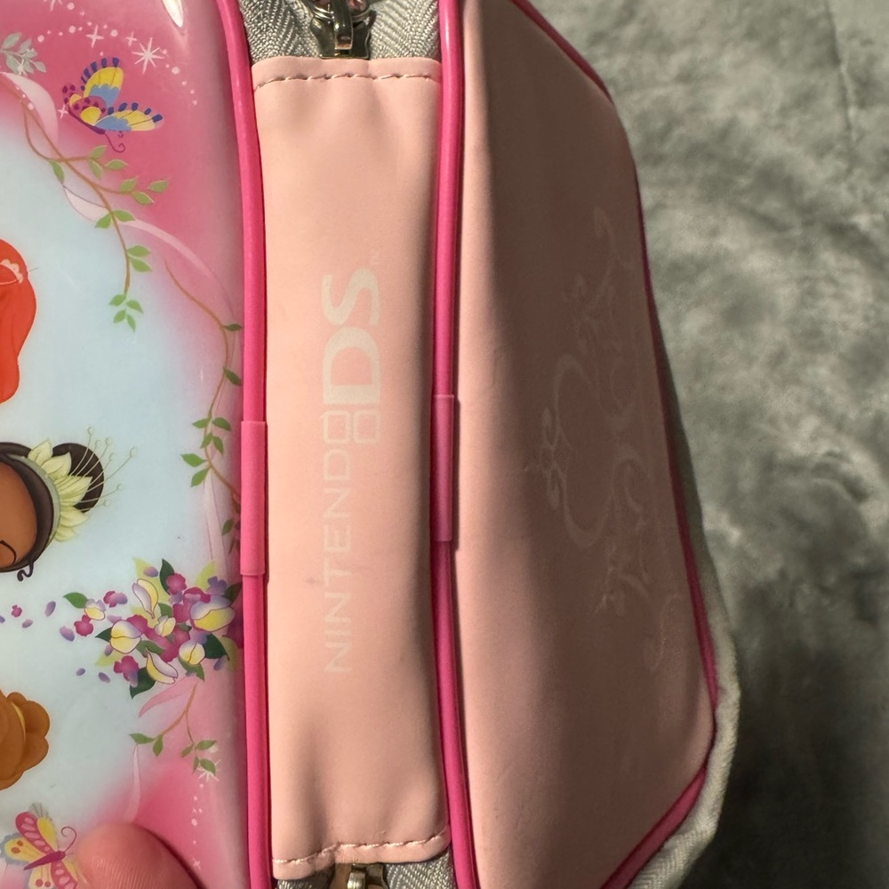 Disney Princess Pink and White Nintendo Storage Case - Picture 4 of 4